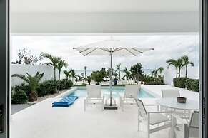 SulMare at Taylor Bay Luxury Villas