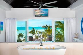 SulMare at Taylor Bay Luxury Villas