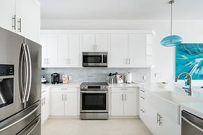 SulMare at Taylor Bay Luxury Villas