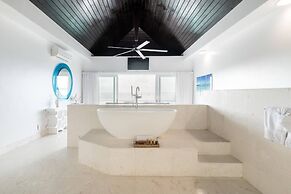 SulMare at Taylor Bay Luxury Villas