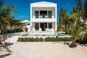 SulMare at Taylor Bay Luxury Villas