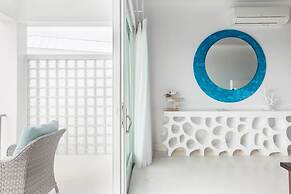 SulMare at Taylor Bay Luxury Villas