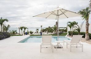 SulMare at Taylor Bay Luxury Villas