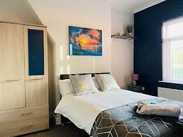 Townhouse @ 110 Etruria Vale Road Stoke