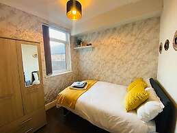 Townhouse @ 110 Etruria Vale Road Stoke