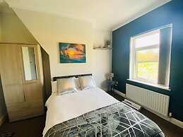 Townhouse @ 110 Etruria Vale Road Stoke