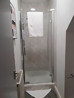 Townhouse @ 110 Etruria Vale Road Stoke