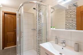 Holiday Villa Lovište Paradise