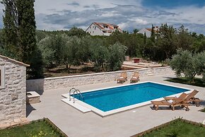 Holiday Villa Lovište Paradise