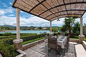 Holiday Villa Lovište Paradise