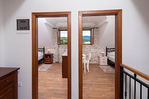 Holiday Villa Lovište Paradise