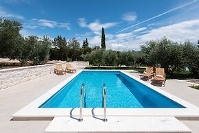 Holiday Villa Lovište Paradise