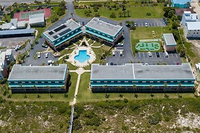SEA Haven 117 2BR Free Activities Oceanfront Wifi Pool