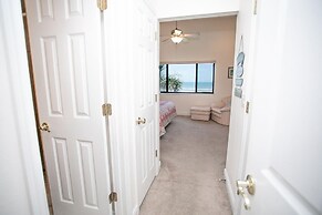 SEA Haven 117 2BR Free Activities Oceanfront Wifi Pool