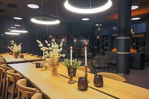 Home Hotel 1624