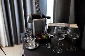 Home Hotel 1624