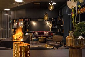 Home Hotel 1624