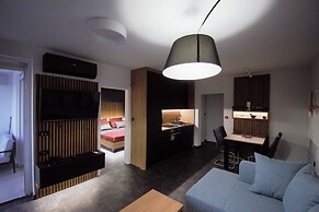 Jazine Lux Apartments