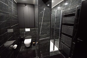 Jazine Lux Apartments