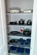 Pet Friendly Modern Zen Studio Retreat W/ Hot Tub! Home by RedAwning