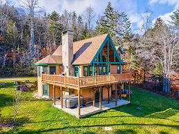 Mount Snow Cabin with Private Hot Tub by RedAwning
