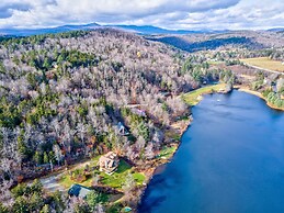 Mount Snow Cabin with Private Hot Tub by RedAwning