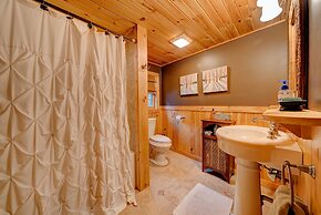 Mount Snow Cabin with Private Hot Tub by RedAwning