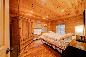 Mount Snow Cabin with Private Hot Tub by RedAwning