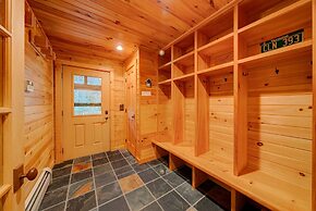 Mount Snow Cabin with Private Hot Tub by RedAwning