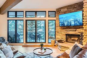 24b Powder Run 2 Bedroom Condo by RedAwning