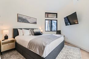 24b Powder Run 2 Bedroom Condo by RedAwning