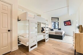 24b Powder Run 2 Bedroom Condo by RedAwning