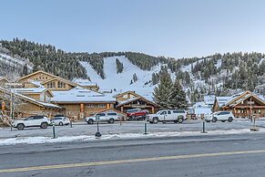 24b Powder Run 2 Bedroom Condo by RedAwning