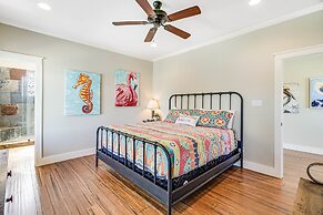 The James Pearl 4 Bedroom Home by RedAwning