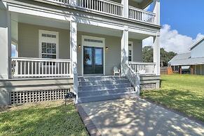 The James Pearl 4 Bedroom Home by RedAwning