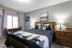 Beaver Creek West S2 - 3 Bedroom 3 Condo by RedAwning