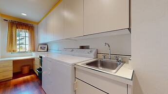 Juniper Ridge 16 5000 sq ft, Grand Chateau at Eagle, Expansive Mountai