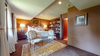 Juniper Ridge 16 5000 sq ft, Grand Chateau at Eagle, Expansive Mountai