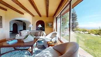 Juniper Ridge 16 5000 sq ft, Grand Chateau at Eagle, Expansive Mountai