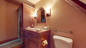 Juniper Ridge 16 5000 sq ft, Grand Chateau at Eagle, Expansive Mountai