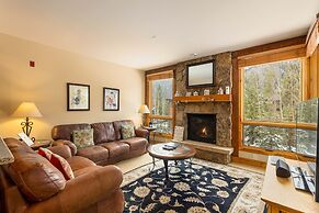 6516 Settlers Creek 2 Bedroom Condo by RedAwning