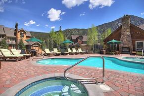 6516 Settlers Creek 2 Bedroom Condo by RedAwning