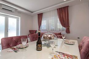 Luxury Apartment Domenica