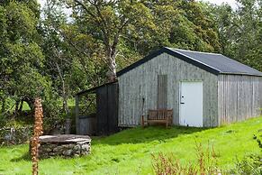 Enchanting Rustic Cottage W/stunning Views & River