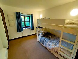 The Long Barn for Families, Walker, Pets & Workers