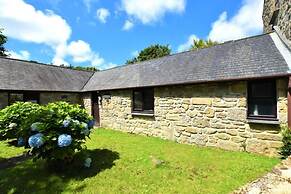 The Long Barn for Families, Walker, Pets & Workers