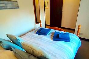 The Long Barn for Families, Walker, Pets & Workers