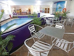 The Long Barn for Families, Walker, Pets & Workers