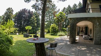 Wonderful Villa Between Como And Milano