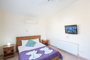 Ayia Napa Holiday Villa At26